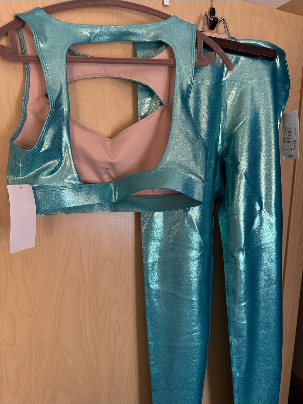 Heroine Sport Metallic Teal Sports Bra and High-Rise Leggings Set NWT!